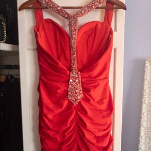 🚨 Fitted homecoming short cocktail mini dress